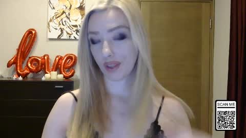 Alina online show from April 4, 5:43 pm