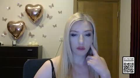 Snapshot of wild_silk_desire chatting on June 20, 5:16 pm Alina online show from June 20, 5:16 pm