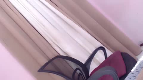 Snapshot of wildbarbie_69 chatting on November 27, 4:20 pm barbs online show from November 27, 4:20 pm