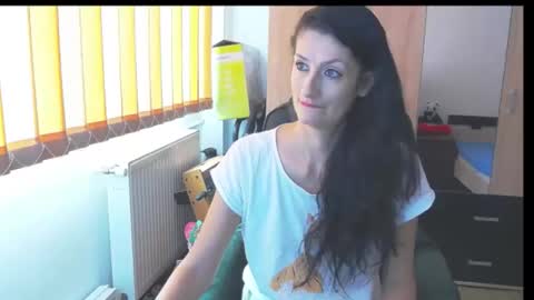 Bea online show from October 16, 6:03 am