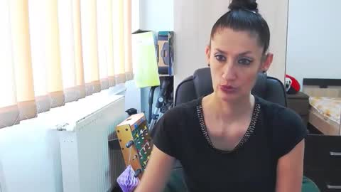 Bea online show from March 31, 9:32 am