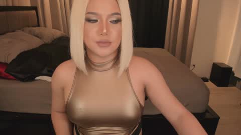 BELLA online show from December 6, 5:42 am