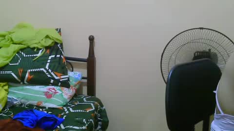 Snapshot of wildcamille chatting on January 24, 12:41 pm camille online show from January 24, 12:41 pm