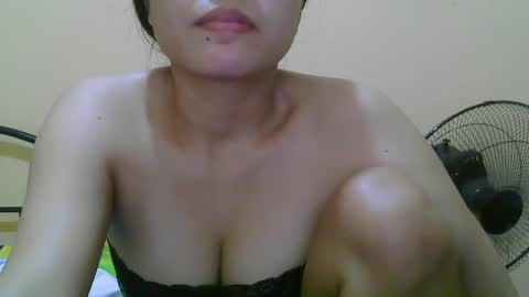 Snapshot of wildcamille chatting on January 30, 3:33 am camille online show from January 30, 3:33 am