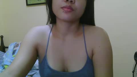 Snapshot of wildcamille chatting on February 14, 10:14 pm camille online show from February 14, 10:14 pm