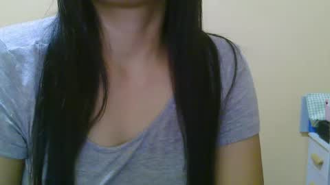 Snapshot of wildcamille chatting on February 20, 2:18 am camille online show from February 20, 2:18 am