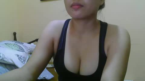 Snapshot of wildcamille chatting on March 12, 10:26 am camille online show from March 12, 10:26 am