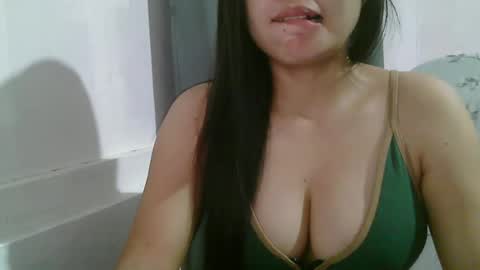 Snapshot of wildcamille chatting on September 16, 12:33 am camille online show from September 16, 12:33 am