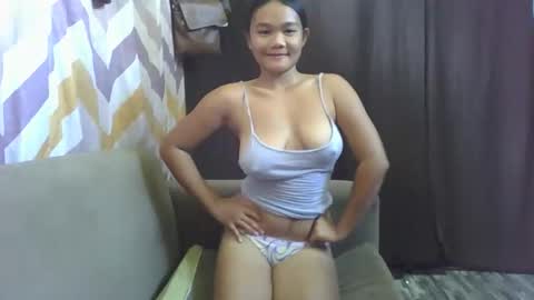wildchilly_pearl19 online show from February 1, 1:04 am