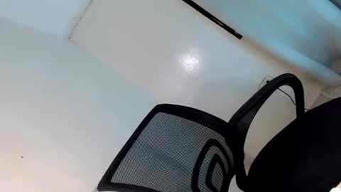 wildest_dream1 online show from December 20, 3:30 pm