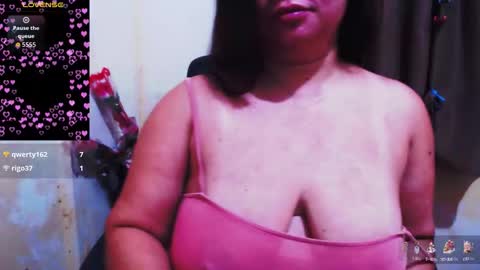 Snapshot of wildhotasianx chatting on October 2, 10:17 pm wildhotasianx online show from October 2, 10:17 pm