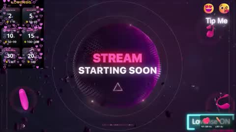 Snapshot of wildmaxine chatting on December 15, 8:51 am MAX online show from December 15, 8:51 am