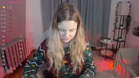 Snapshot of wildopal chatting on November 26, 5:08 am Mila 3 online show from November 26, 5:08 am