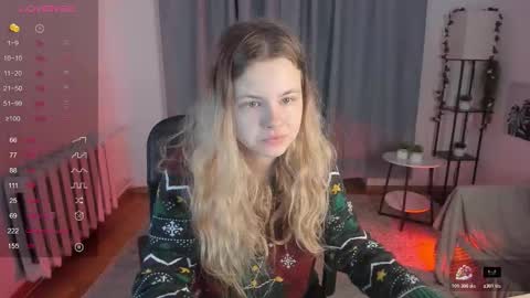 Snapshot of wildopal chatting on November 27, 6:04 am Mila 3 online show from November 27, 6:04 am