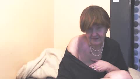 WildRedCat online show from December 17, 11:16 am