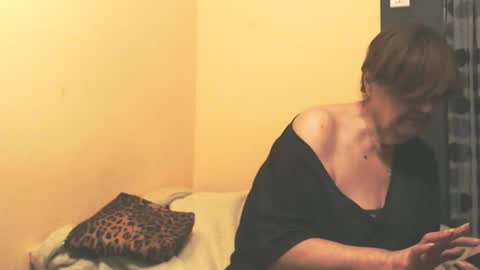 WildRedCat online show from February 18, 12:06 am