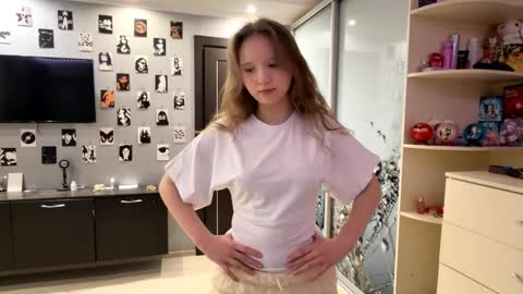 Olivia online show from March 30, 3:13 pm