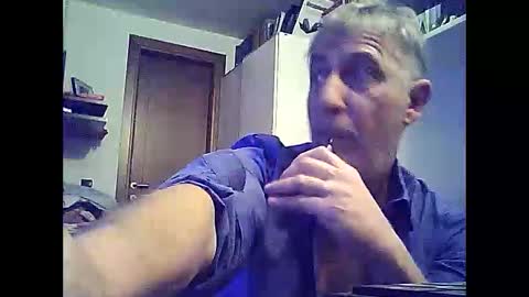 Snapshot of willfire71 chatting on December 2, 1:46 pm Willfire71 online show from December 2, 1:46 pm