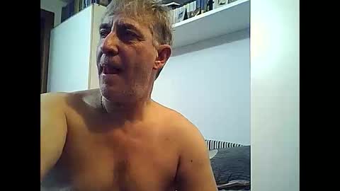 Snapshot of willfire71 chatting on January 6, 10:15 pm Willfire71 online show from January 6, 10:15 pm