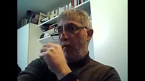 Snapshot of willfire71 chatting on February 6, 10:48 am Willfire71 online show from February 6, 10:48 am