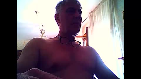 Snapshot of willfire71 chatting on November 9, 11:19 am Willfire71 online show from November 9, 11:19 am