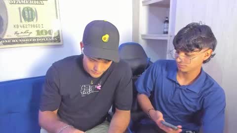 william_arrow online show from December 3, 11:47 pm