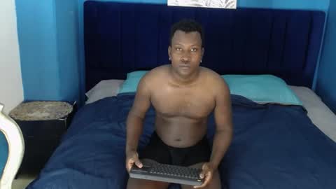 Snapshot of william_bennett chatting on June 13, 12:25 pm william_bennett online show from June 13, 12:25 pm