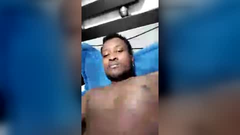 Snapshot of william_bennett chatting on July 8, 12:37 am william_bennett online show from July 8, 12:37 am