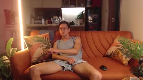 William online show from March 21, 1:37 pm