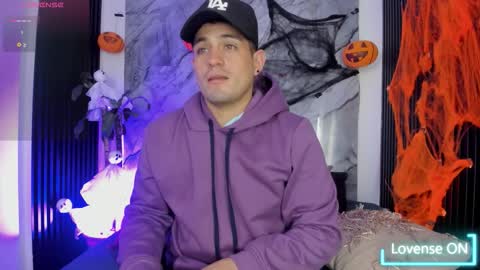 William Steel online show from October 18, 4:15 am