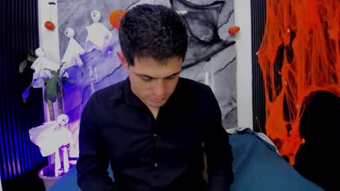 William Steel online show from October 24, 4:42 am