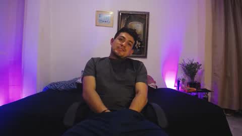 William Steel online show from December 19, 6:59 pm