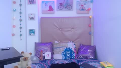 willians__ online show from November 6, 4:24 am