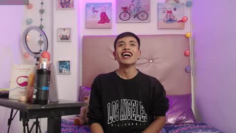 willians__ online show from November 11, 3:28 am