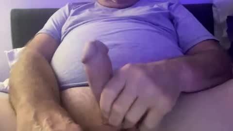 willieb777 online show from April 4, 10:46 am