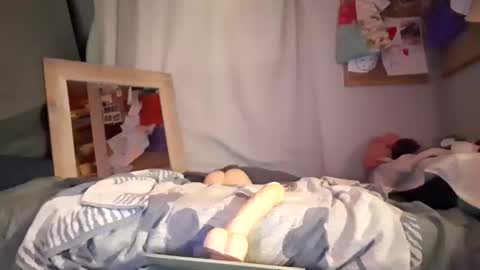 willinganalslut13 online show from January 11, 10:37 pm