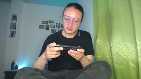 willmonkey online show from November 28, 2:36 am