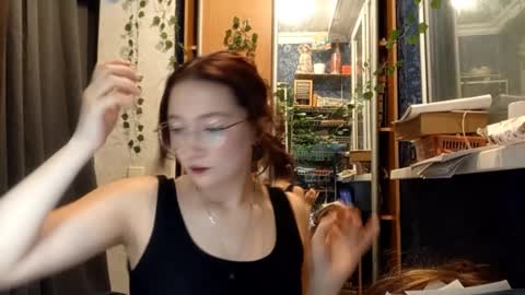 Snapshot of willodeanheitner chatting on February 15, 8:05 pm Phoebe online show from February 15, 8:05 pm