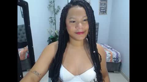 WIllow  online show from April 2, 11:19 am