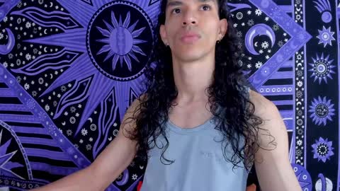 willy_veins online show from December 17, 7:29 am