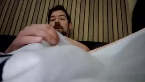 Snapshot of willybewildstone chatting on January 12, 12:23 pm willybewildstone online show from January 12, 12:23 pm