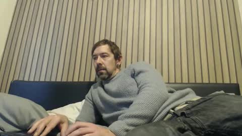 Snapshot of willybewildstone chatting on September 20, 12:28 pm willybewildstone online show from September 20, 12:28 pm