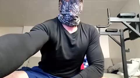 willynn83 online show from March 3, 5:46 am