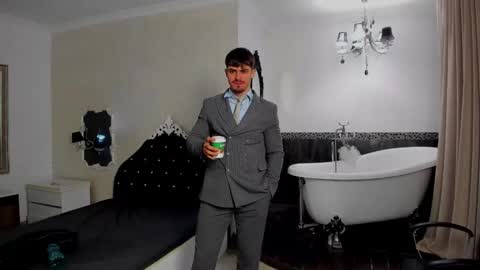 WilsonJules online show from November 20, 5:07 am