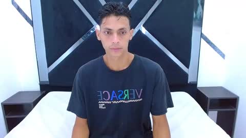 Snapshot of wiltom_ chatting on October 28, 12:09 pm Wiltom online show from October 28, 12:09 pm