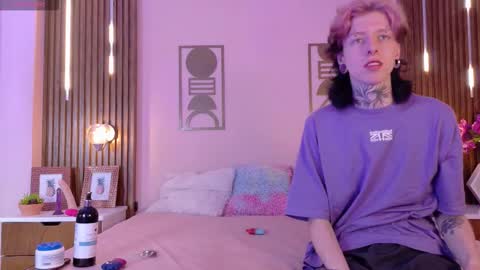 Winchester Hanna online show from March 3, 8:48 pm