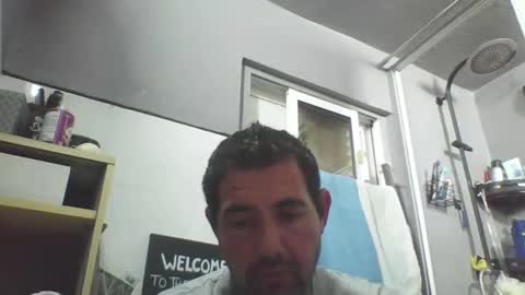 Snapshot of windowpane5 chatting on October 17, 10:34 pm windowpane online show from October 17, 10:34 pm