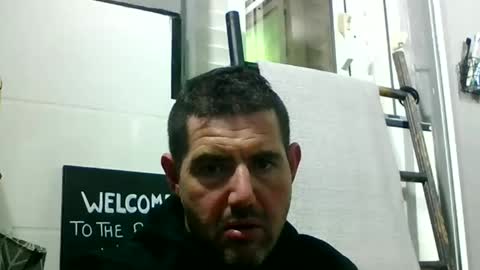 Snapshot of windowpane5 chatting on November 12, 11:47 pm windowpane online show from November 12, 11:47 pm