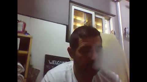 Snapshot of windowpane5 chatting on November 30, 12:09 pm windowpane online show from November 30, 12:09 pm