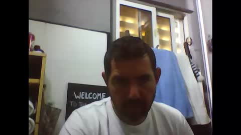 Snapshot of windowpane5 chatting on December 1, 11:26 am windowpane online show from December 1, 11:26 am